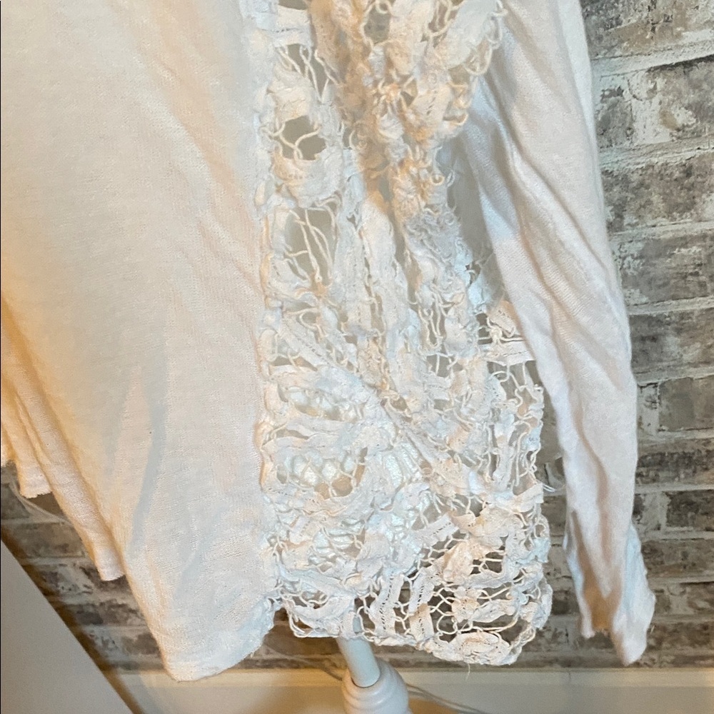 Free People Love Me Do White Lace Sleeve Women's Oversize Top. Size L. - Picture 7 of 16